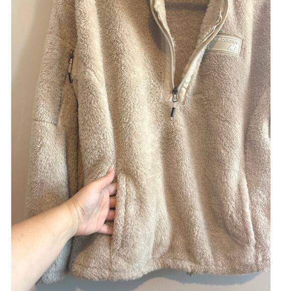 New Balance Sherpa Teddy Quarter Zip Pullover In Cream/Tan Size Large - Picture 4 of 6